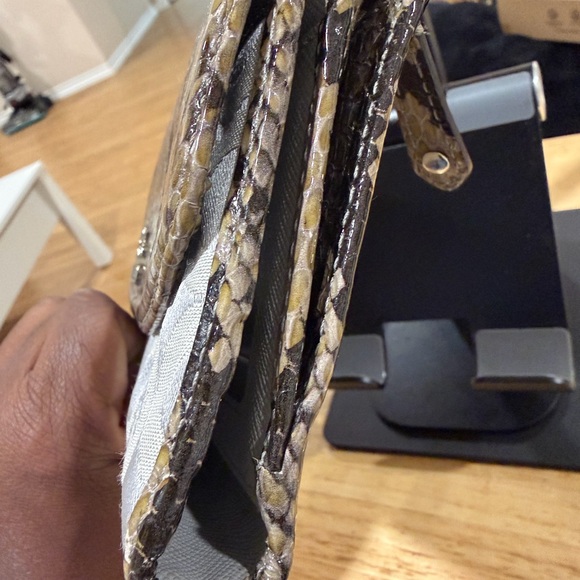 Coach Python Graphic Wallet(OP ART SIGNATURE) - Picture 8 of 9